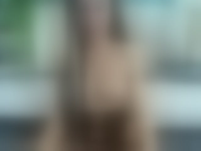 Live sex webcam photo for EmilyRank #294301476