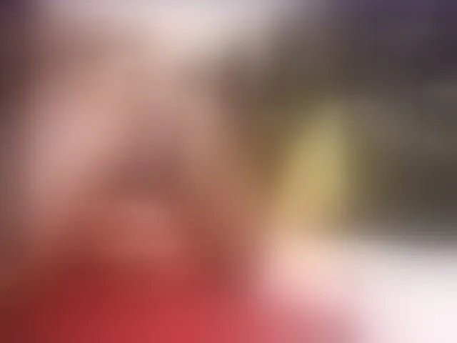 Live sex webcam photo for EmilyRosee1 #274364479