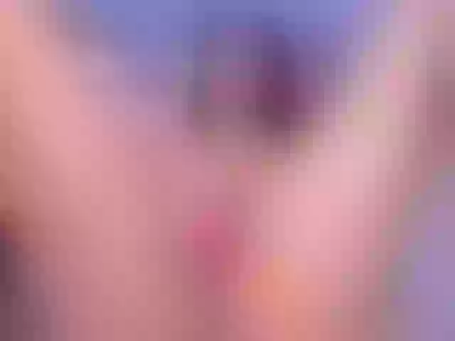 Live sex webcam photo for EmilySunder #274222423