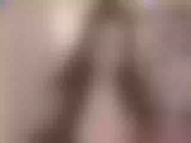 Live sex webcam photo for EmilySunder #276208471