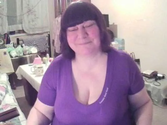 Live sex webcam photo for EmilySweetie #271764573