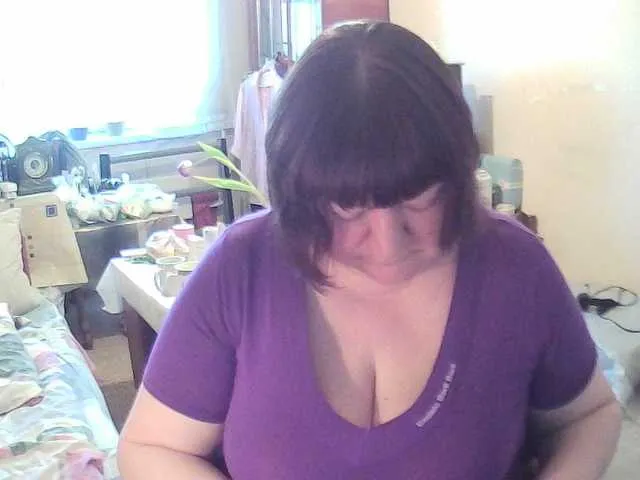 Live sex webcam photo for EmilySweetie #272423446