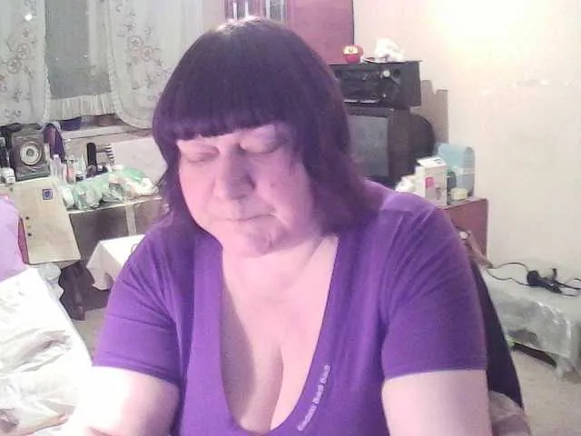 Live sex webcam photo for EmilySweetie #272543158