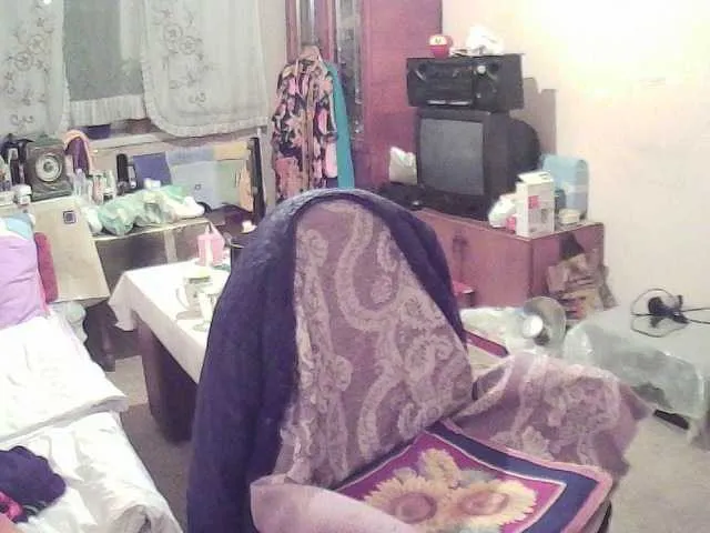 Live sex webcam photo for EmilySweetie #272570818