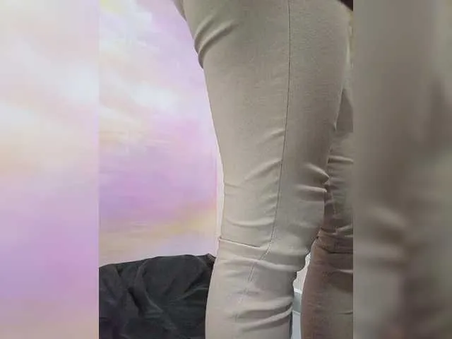 Live sex webcam photo for EmilyVahos #290820656