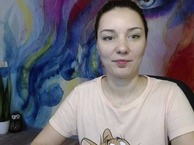 Live sex webcam photo for EmilyWild18 #272798289