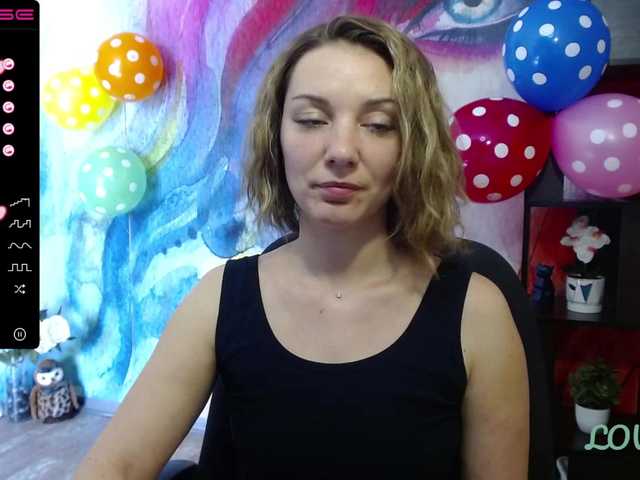 Live sex webcam photo for EmilyWild18 #273051903