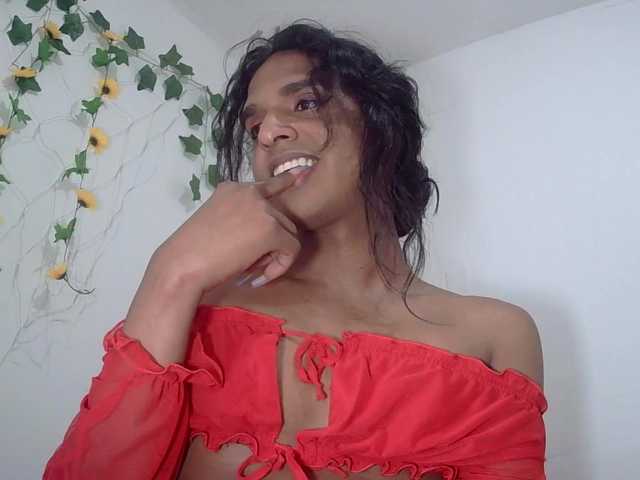 Live sex webcam photo for Emilyadamss #290410893