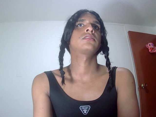 Live sex webcam photo for Emilyadamss #290449545