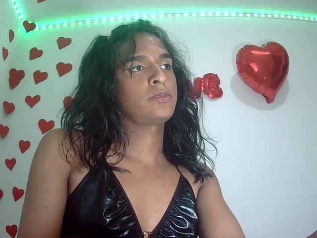 Live sex webcam photo for Emilyadamss #290483492