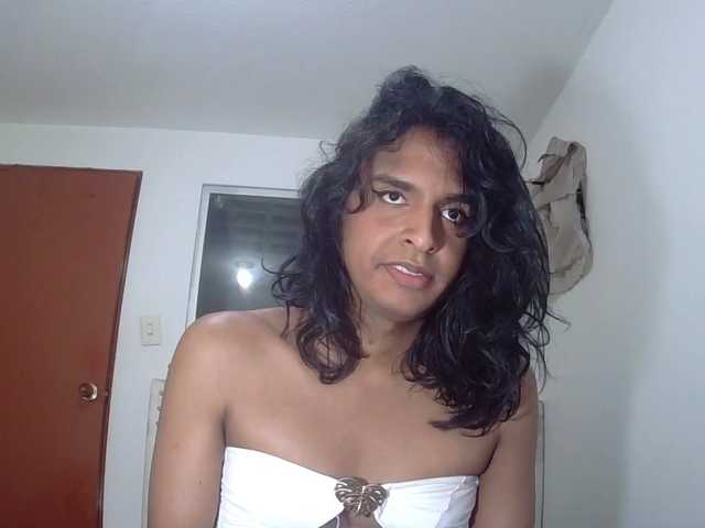 Live sex webcam photo for Emilyadamss #290537880