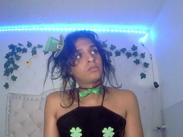 Live sex webcam photo for Emilyadamss #290686993