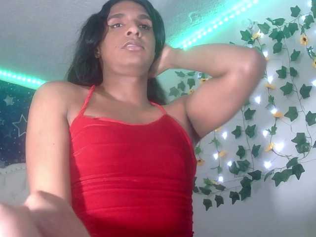 Live sex webcam photo for Emilyadamss #290802355