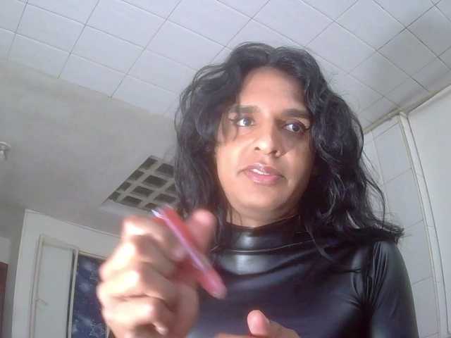 Live sex webcam photo for Emilyadamss #290843099