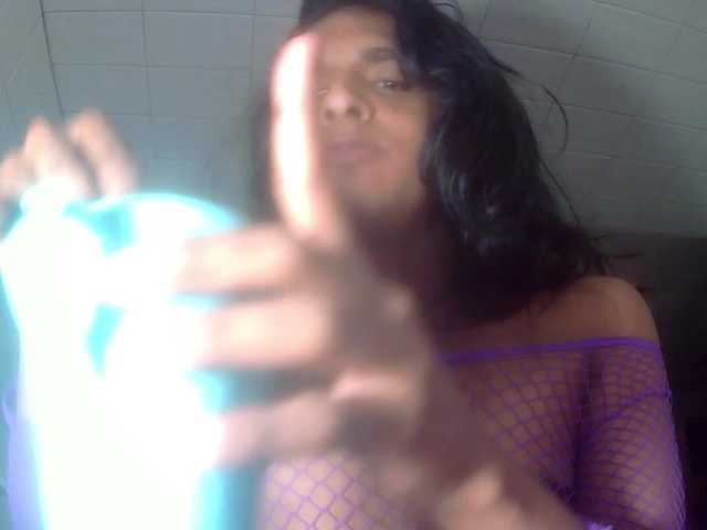 Live sex webcam photo for Emilyadamss #290939845