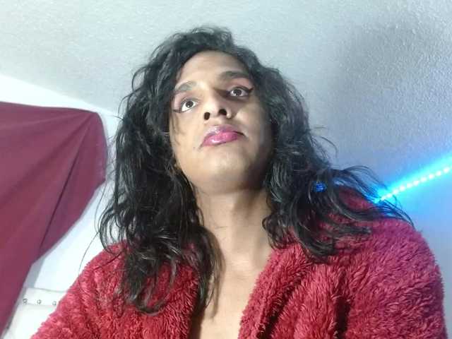 Live sex webcam photo for Emilyadamss #291054227