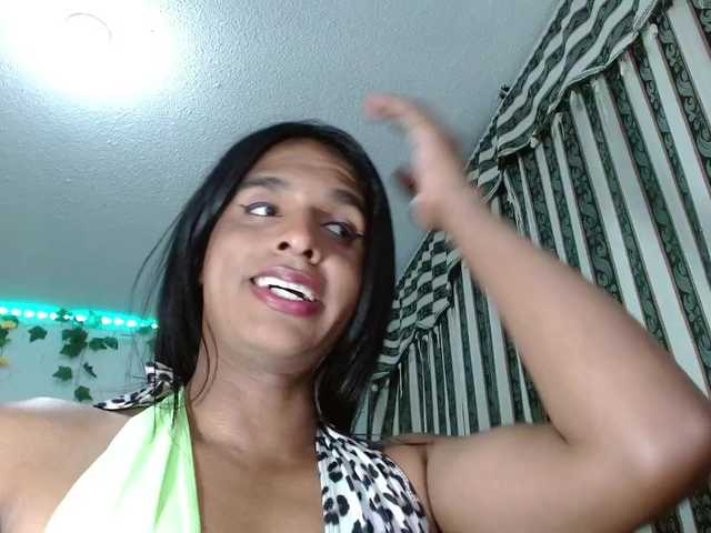 Live sex webcam photo for Emilyadamss #291288612