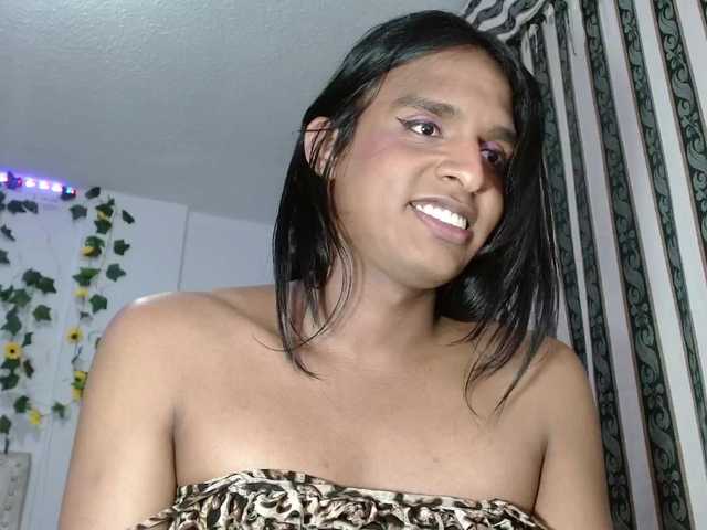 Live sex webcam photo for Emilyadamss #291302935