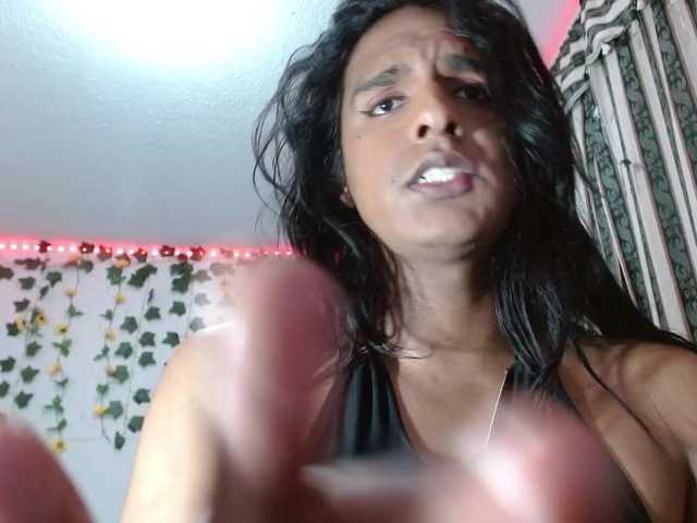 Live sex webcam photo for Emilyadamss #291321580