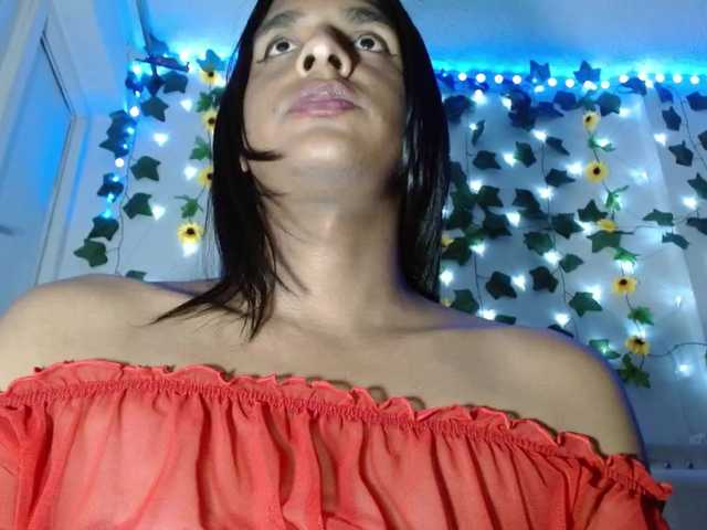 Live sex webcam photo for Emilyadamss #291678155