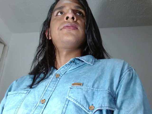 Live sex webcam photo for Emilyadamss #291754773