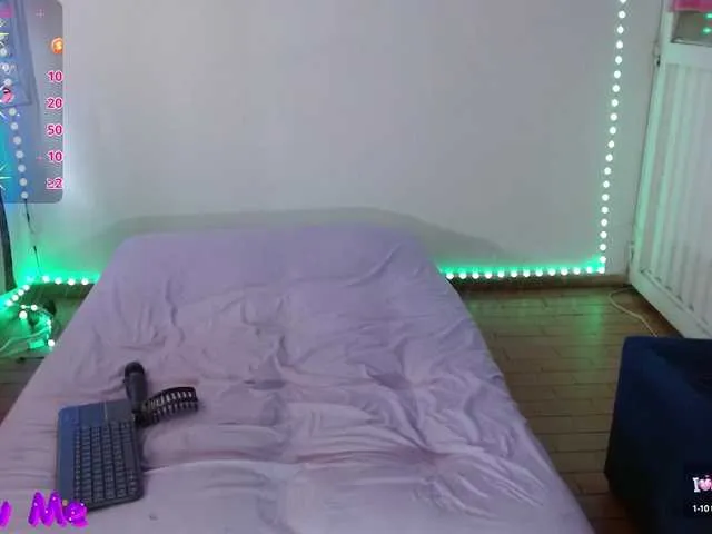 Live sex webcam photo for Emilyadamss #291981865