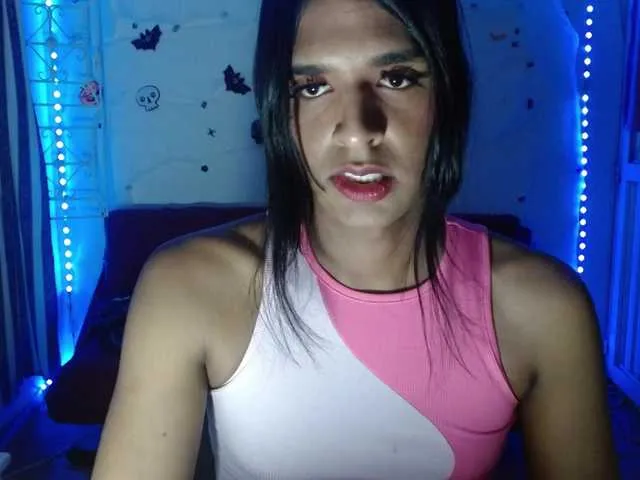 Live sex webcam photo for Emilyadamss #292016227