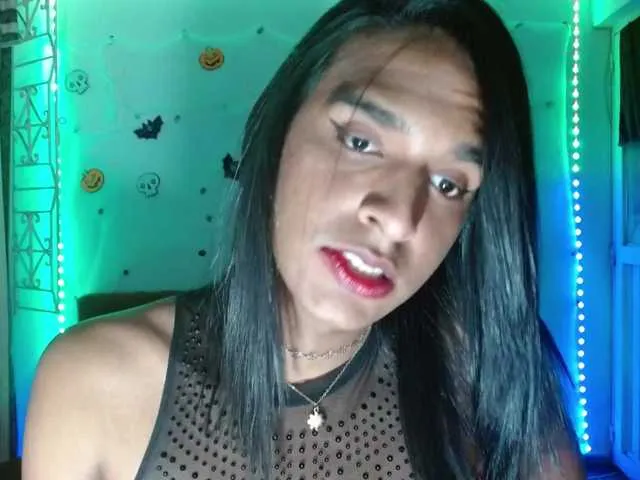 Live sex webcam photo for Emilyadamss #292030131