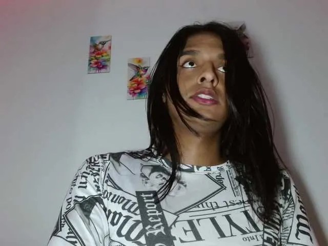 Live sex webcam photo for Emilyadamss #292286260