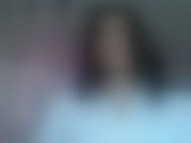 Live sex webcam photo for Emilyadamss #292924091