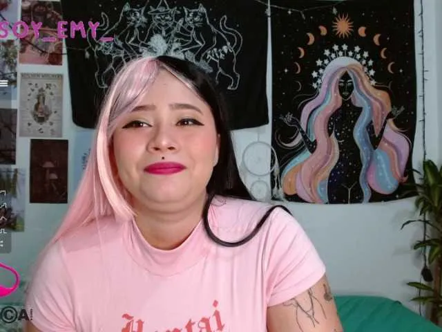 Live sex webcam photo for Emilyhots #273079810