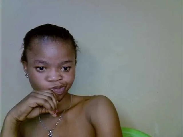 Live sex webcam photo for Emilylove1 #291235103