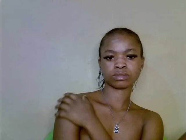 Live sex webcam photo for Emilylove1 #291328759