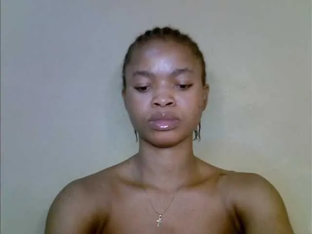 Live sex webcam photo for Emilylove1 #291480146