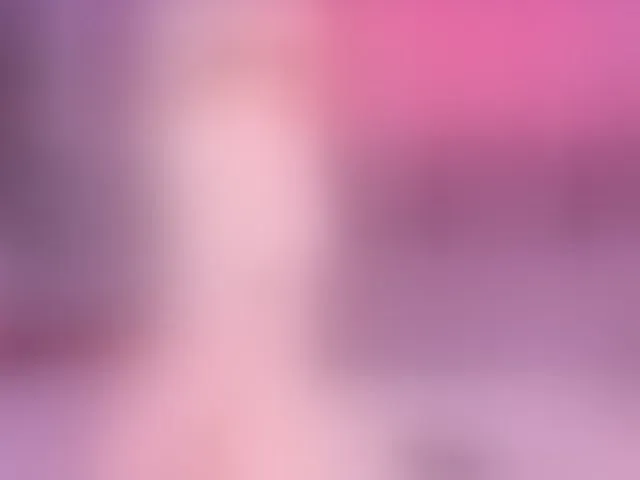 Live sex webcam photo for Emilylovees #290280984