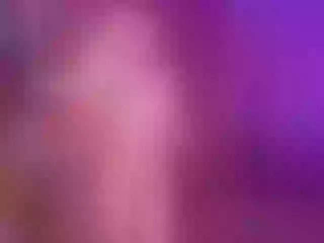 Live sex webcam photo for Emilylovees #290542528