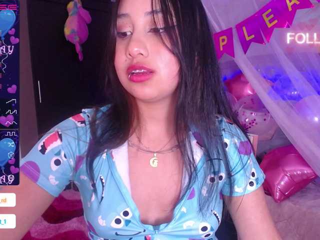 Live sex webcam photo for Emilysweet-rd #275616578