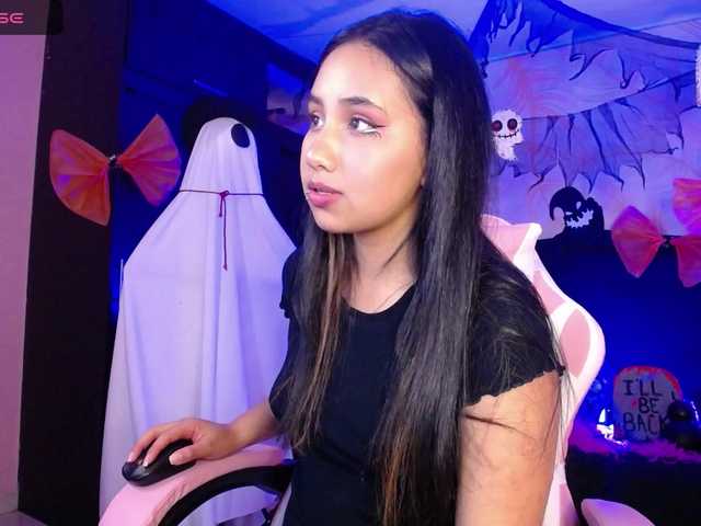 Live sex webcam photo for Emilysweet-rd #276510813