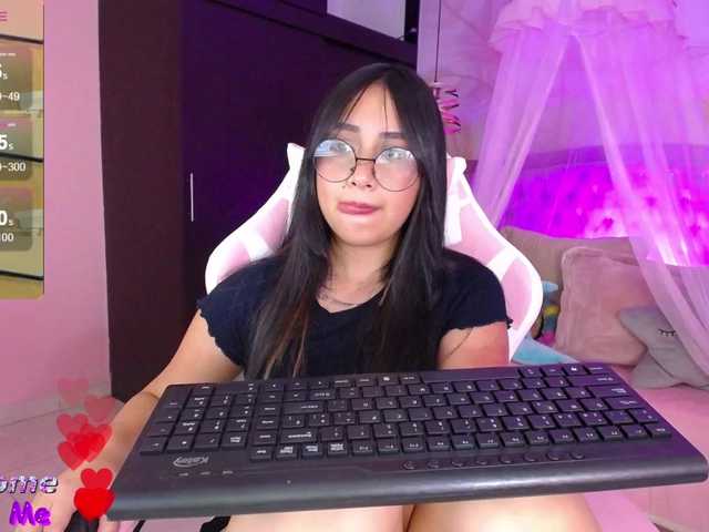 Live sex webcam photo for Emilysweet-rd #276727905