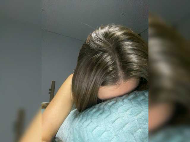 Live sex webcam photo for EmmSee #276007120