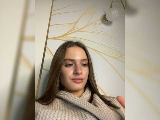 Live sex webcam photo for EmmSee #276279467