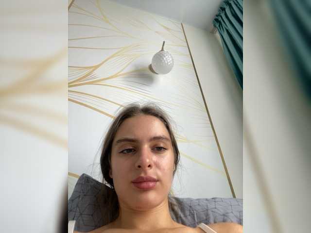 Live sex webcam photo for EmmSee #276285219