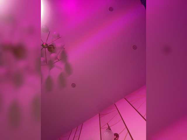 Live sex webcam photo for EmmSee #276821518