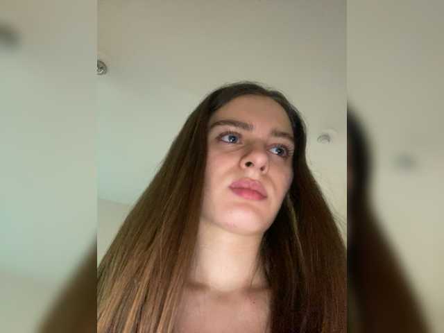 Live sex webcam photo for EmmSee #277156174