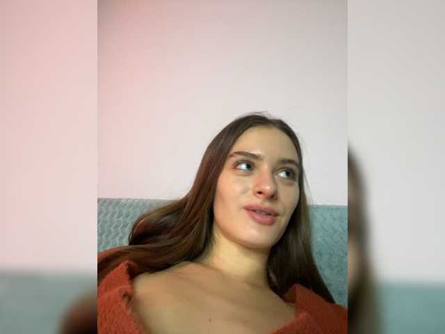 Live sex webcam photo for EmmSee #277187558