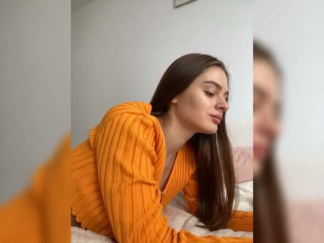 Live sex webcam photo for EmmSee #278115675