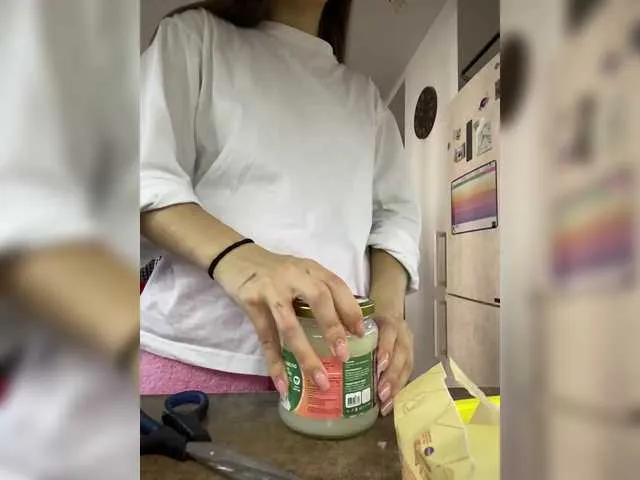 Live sex webcam photo for EmmSee #288773017