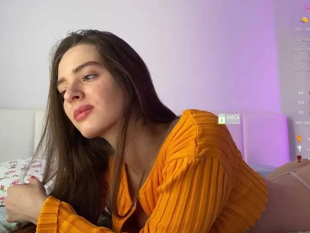 Live sex webcam photo for EmmSee #290191981