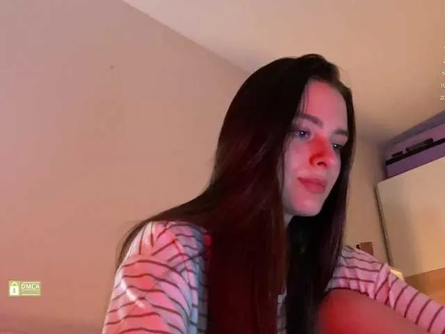 Live sex webcam photo for EmmSee #291176650