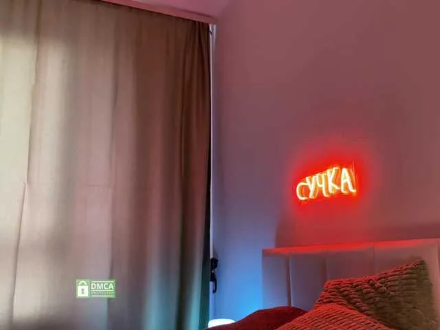 Live sex webcam photo for EmmSee #291233930